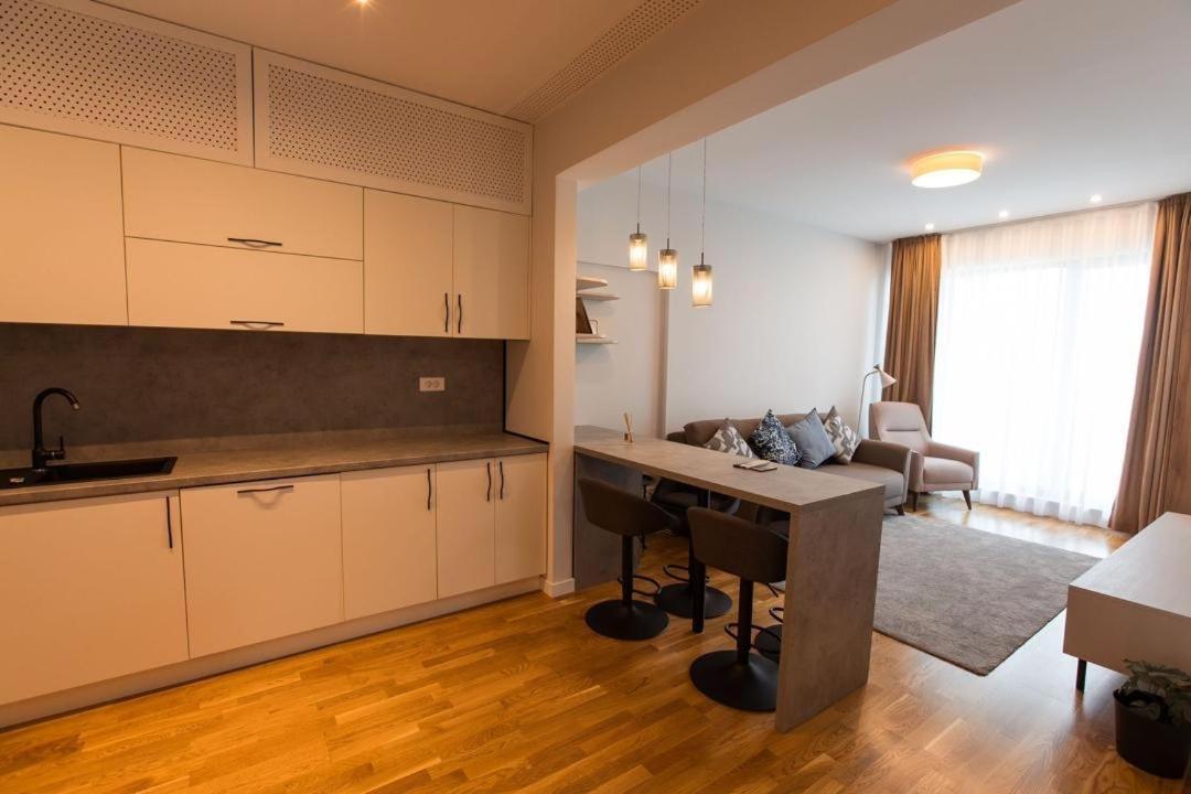 Escapism - Premium 1Br Apartment With Parking Bucureşti Exterior foto